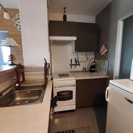 Apartment 2 Au Pied Des Pistes, 6 Couchages - Fr-1-804-65 Enchastrayes
